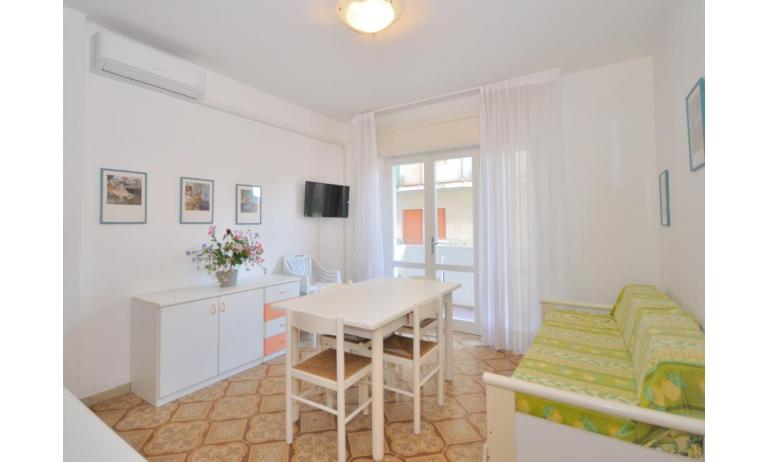 appartamenti CA CIVIDALE: C6 - soggiorno (esempio)