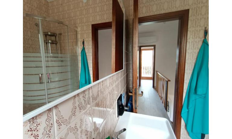 appartamenti VILLAGGIO GIARDINO: C6/VSI - bagno (esempio)