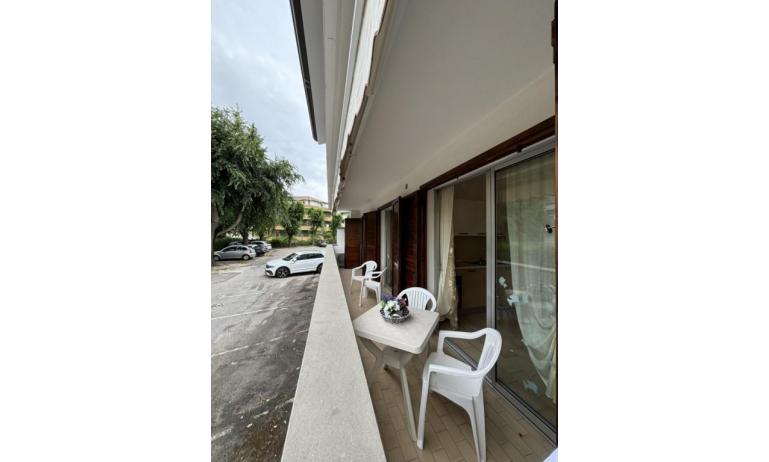 residence SELENIS: C7 - balcone (esempio)