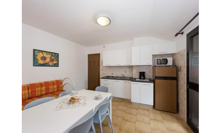 appartamenti VILLA FIORE CARINZIA: B4/2B - soggiorno (esempio)