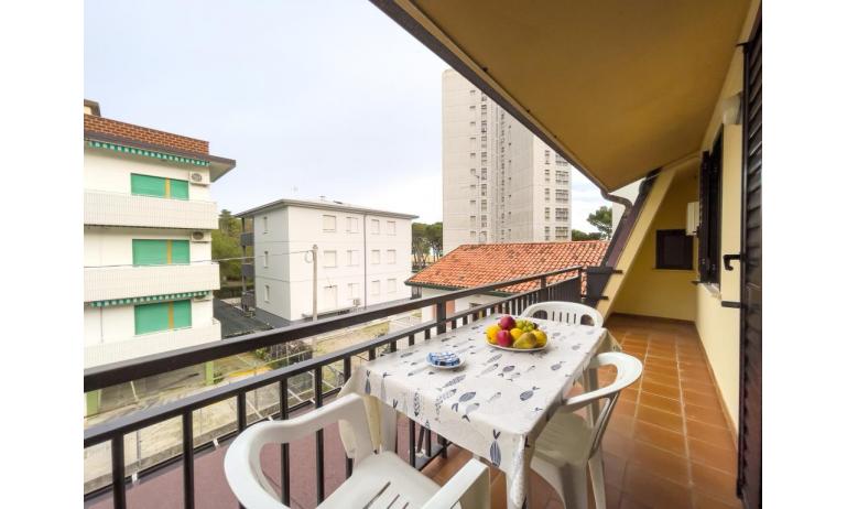appartamenti VILLA FIORE CARINZIA: B4/2B - balcone (esempio)