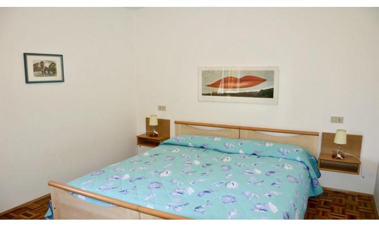 villa DOLCE DIDI: C6 - camera matrimoniale (esempio)