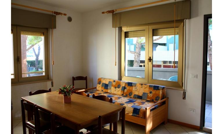 appartamenti VILLA NODARI: D8 - soggiorno (esempio)