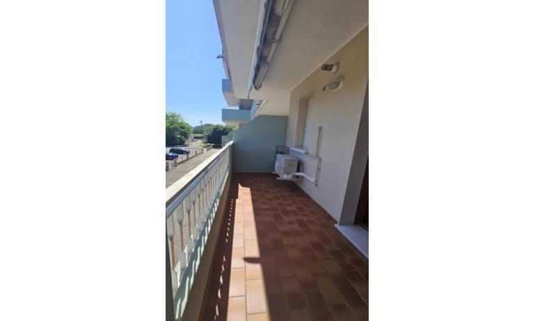 residence LIVENZA: A4/11 - balcone (esempio)