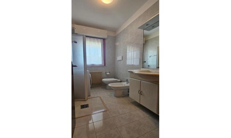 residence LIVENZA: A4/11 - bagno (esempio)