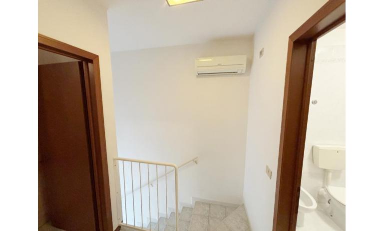 residence ALBATROS: C7/V - scala interna (esempio)