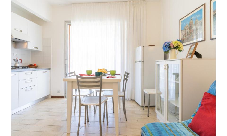 résidence SELENIS: B4/pool - 