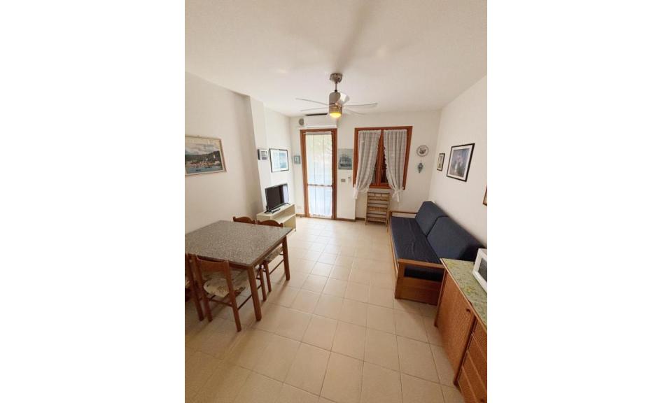 Residence RIVIERA: B6 - Wohnzimmer (Beispiel)