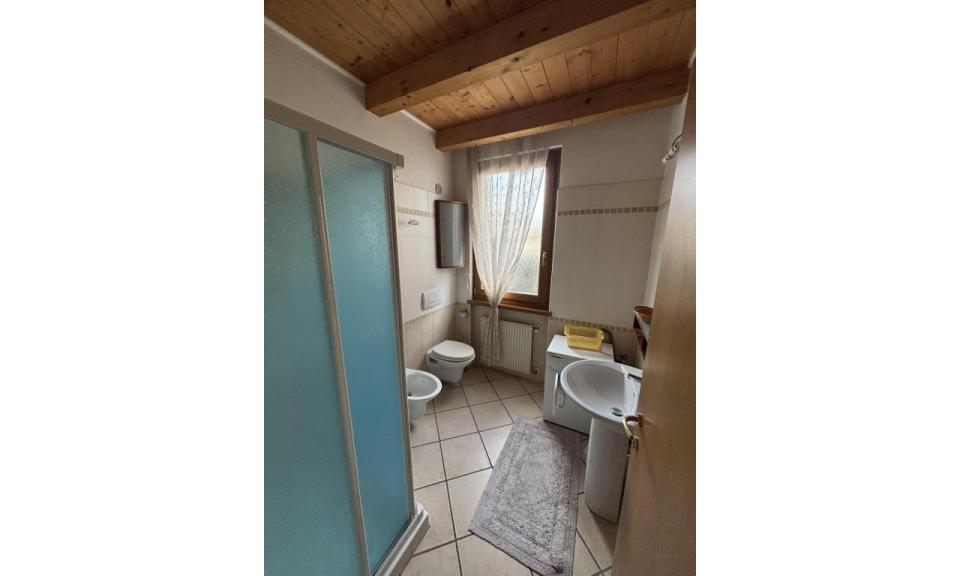 Ferienwohnungen CA ALIMAR: C5 - Badezimmer mit Duschkabine (Beispiel)