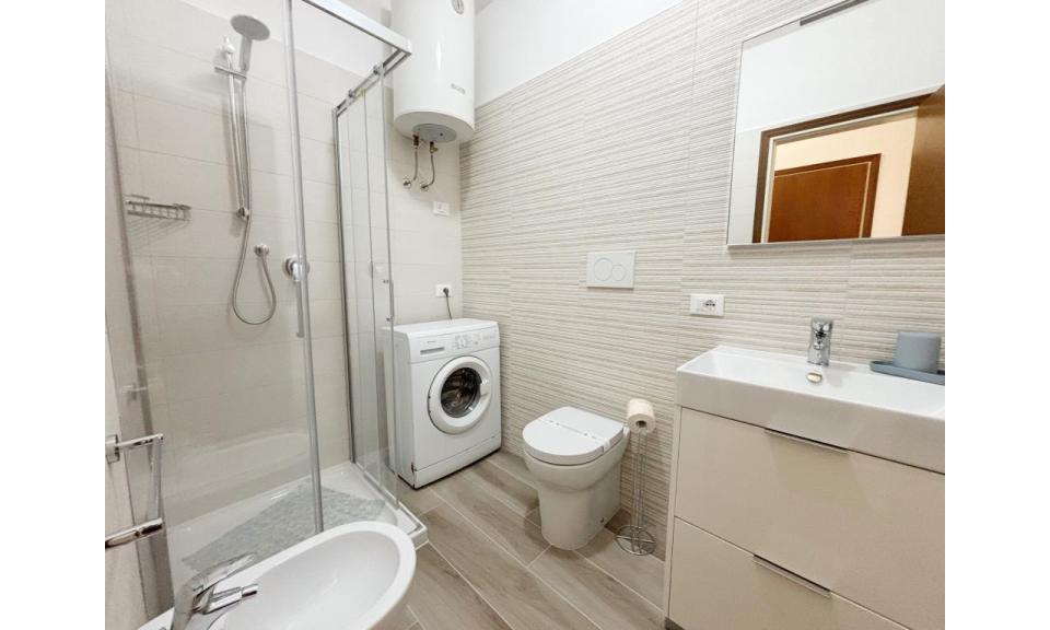 appartament FORTUNA: C6 - salle de bain avec lave-linge (exemple)
