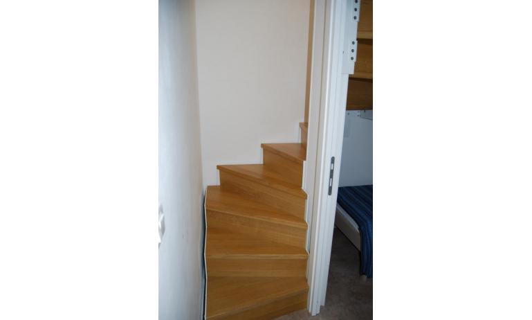 résidence EVANIKE: D8* - escaliers internes (exemple)