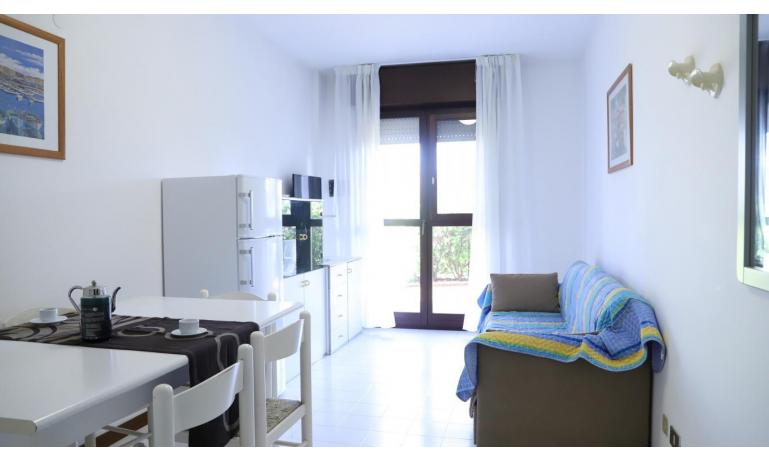 Residence GEMINI: B5/0 - Wohnzimmer (Beispiel)