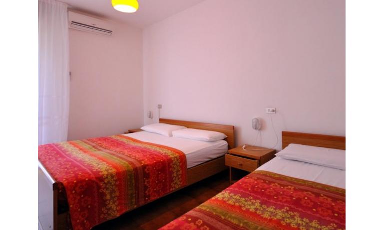 appartament TIZIANO: B5a - chambre à 3 lits (exemple)