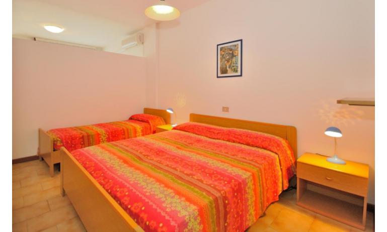 appartament MONACO: A5 - niche avec lit (exemple)