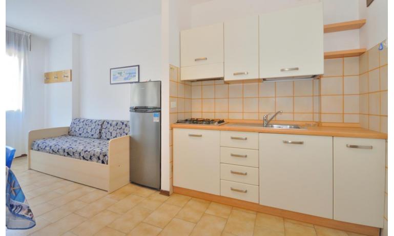 apartments MONACO: B5 - kitchenette (example)