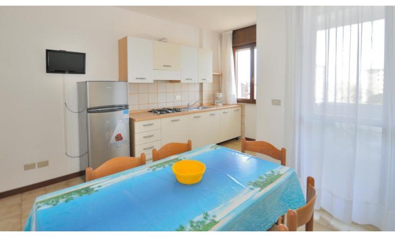 apartments MONACO: B7 - kitchenette (example)