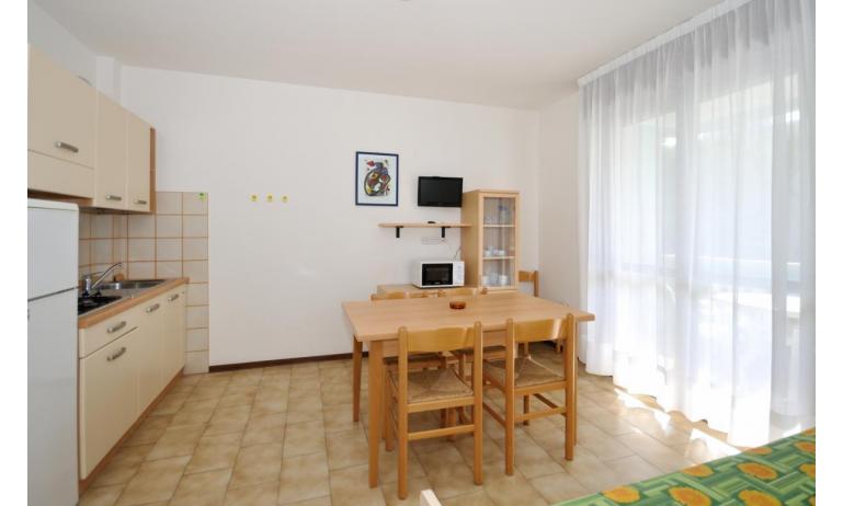 apartments MONACO: C6 - kitchenette (example)
