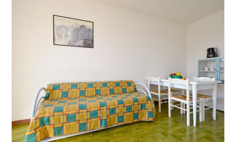 appartamenti MARINA PORTO: B4 - soggiorno (esempio)