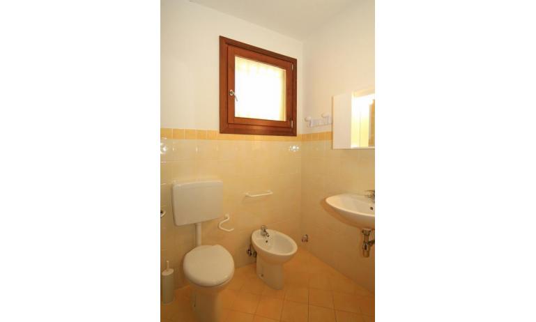 résidence VILLAGGIO DEI FIORI: A4 - salle de bain (exemple)