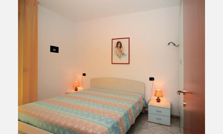 appartamenti CARAVELLE: B4 - camera matrimoniale (esempio)