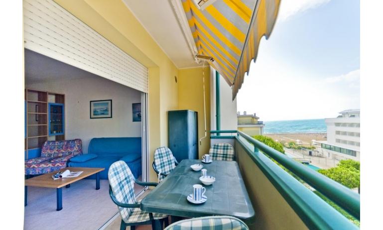 Residence CRISTOFORO COLOMBO: B4 - Balkon mit Aussicht (Beispiel)