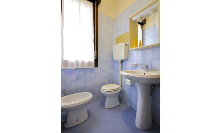 apartments PLEIONE: B4 - bathroom (example)
