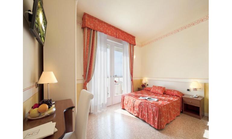 hotel KARINZIA: Standard - double bedroom (example)