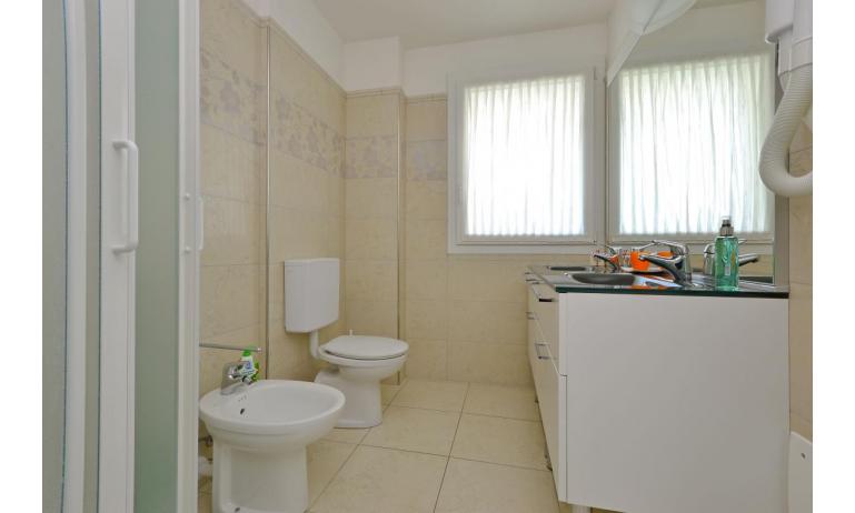 appartamenti MARE: D8X - bagno (esempio)