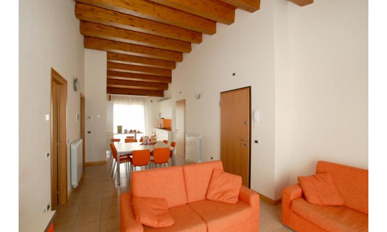 residence ROBERTA: C8S - living room (example)