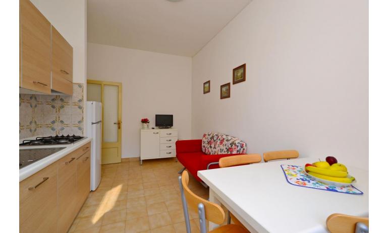 apartments JUPITER: B4 - living room (example)