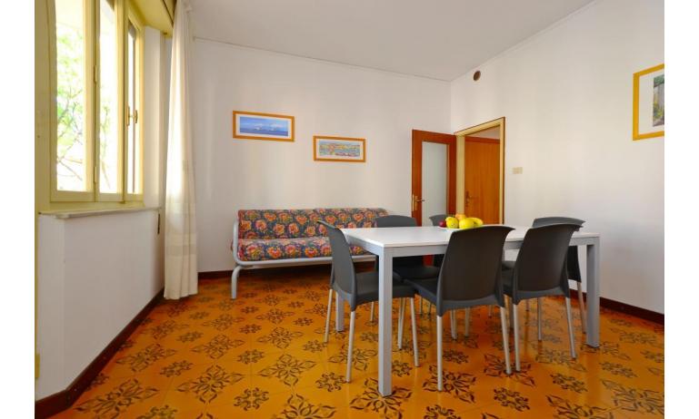 appartamenti JUPITER: D8 - soggiorno (esempio)