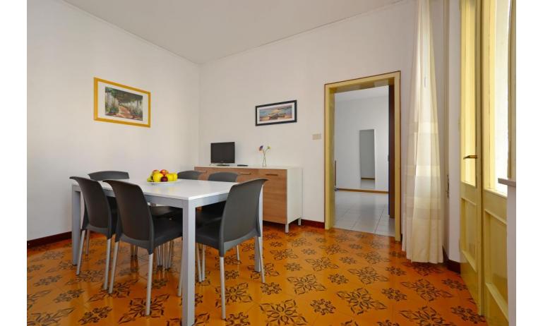 appartamenti JUPITER: D8 - zona giorno