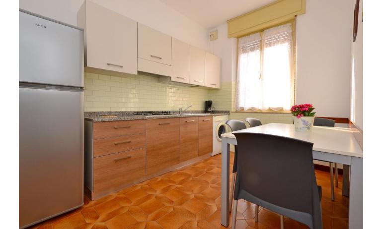 appartamenti JUPITER: D8 - cucina (esempio)