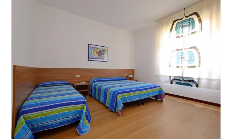 appartament JUPITER: D8 - chambre à 3 lits (exemple)