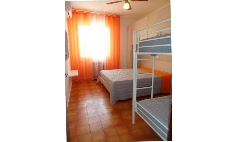 appartament ACAPULCO: B4 - chambre 4 lits (exemple)