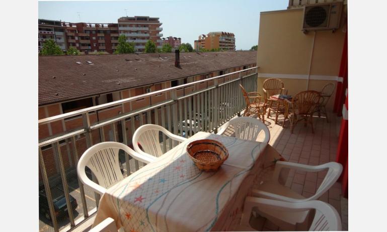 appartamenti ACAPULCO: B5 - balcone (esempio)