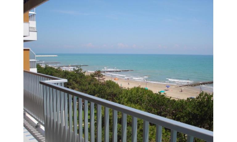 apartments MIRAMARE: C8/1-8 - attic terrace (example)