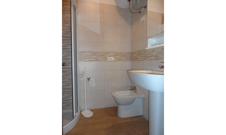 apartments MIRAMARE: C8/1-8 - renewed bathroom (example)