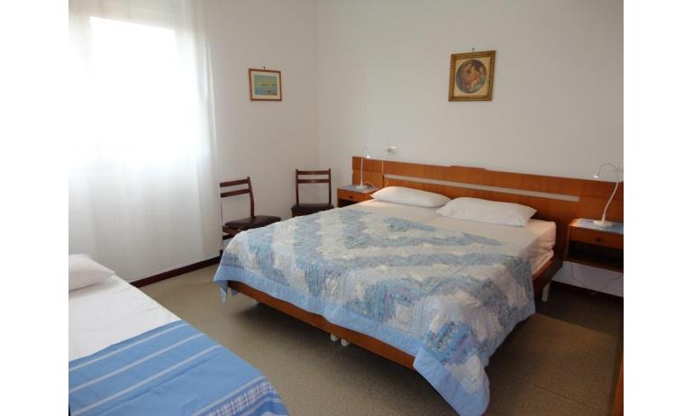 apartments MIRAMARE: C8/2-8 - 3-beds room (example)