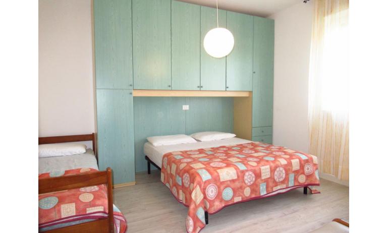 apartments MIRAMARE: C8/2-8 - bedroom (example)