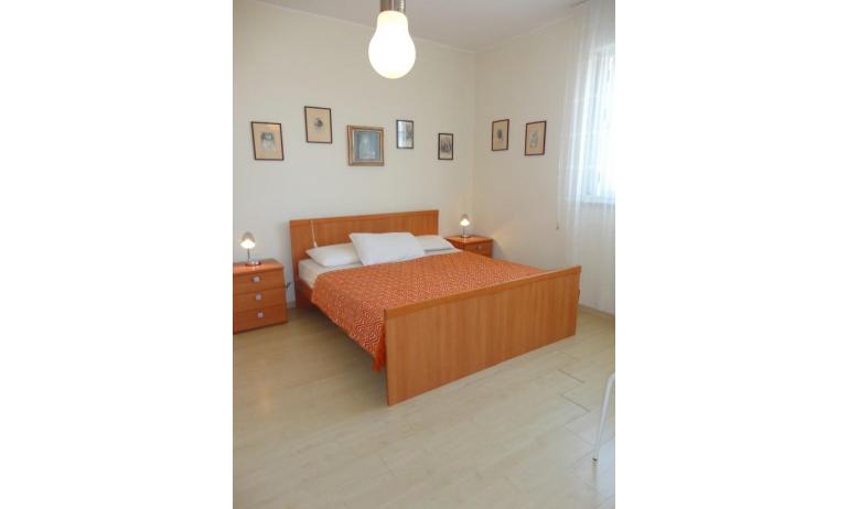 apartments MIRAMARE: C8/2-8 - double bedroom (example)