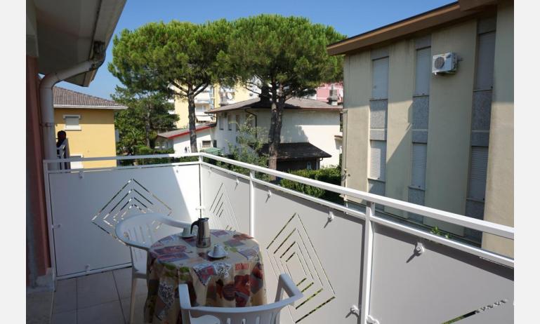 appartamenti LE PLEIADI: C6/1 - balcone (esempio)