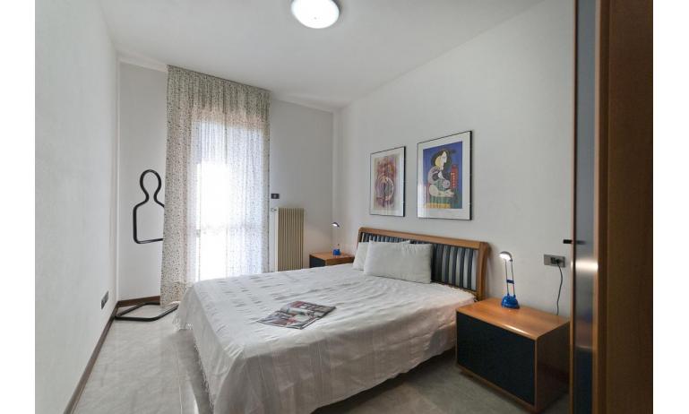 apartments DUCA DEGLI ABRUZZI: B4 - bedroom (example)