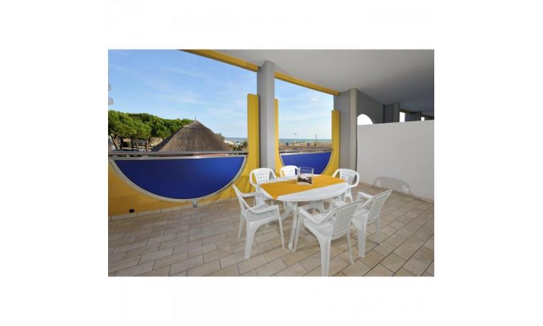 Aparthotel ASHANTI: B4 Beach - Balkon mit Meerblick (Beispiel)