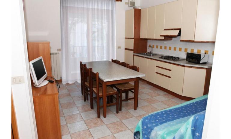 appartamenti MINERVA: C7 - soggiorno (esempio)