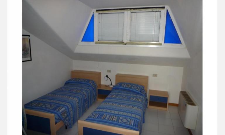 résidence BALI: D8 - chambre avec deux lits (exemple)