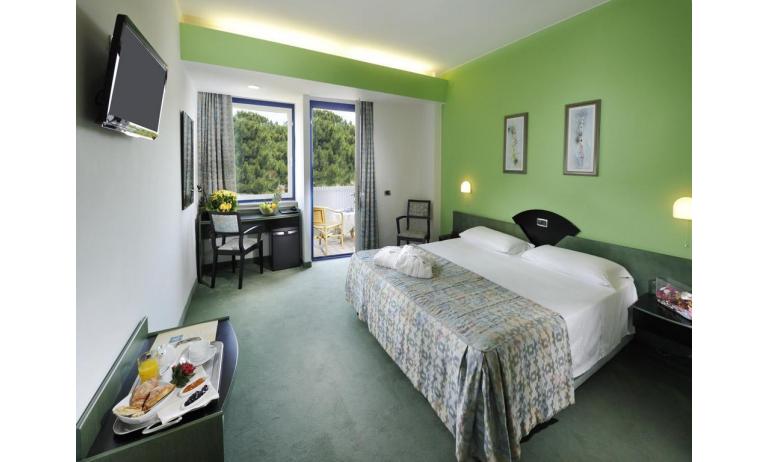hôtel MEDUSA SPLENDID: Comfort - chambre à coucher (exemple)