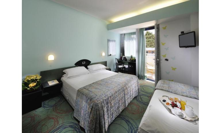 hôtel MEDUSA SPLENDID: Apartment - chambre à 3 lits (exemple)